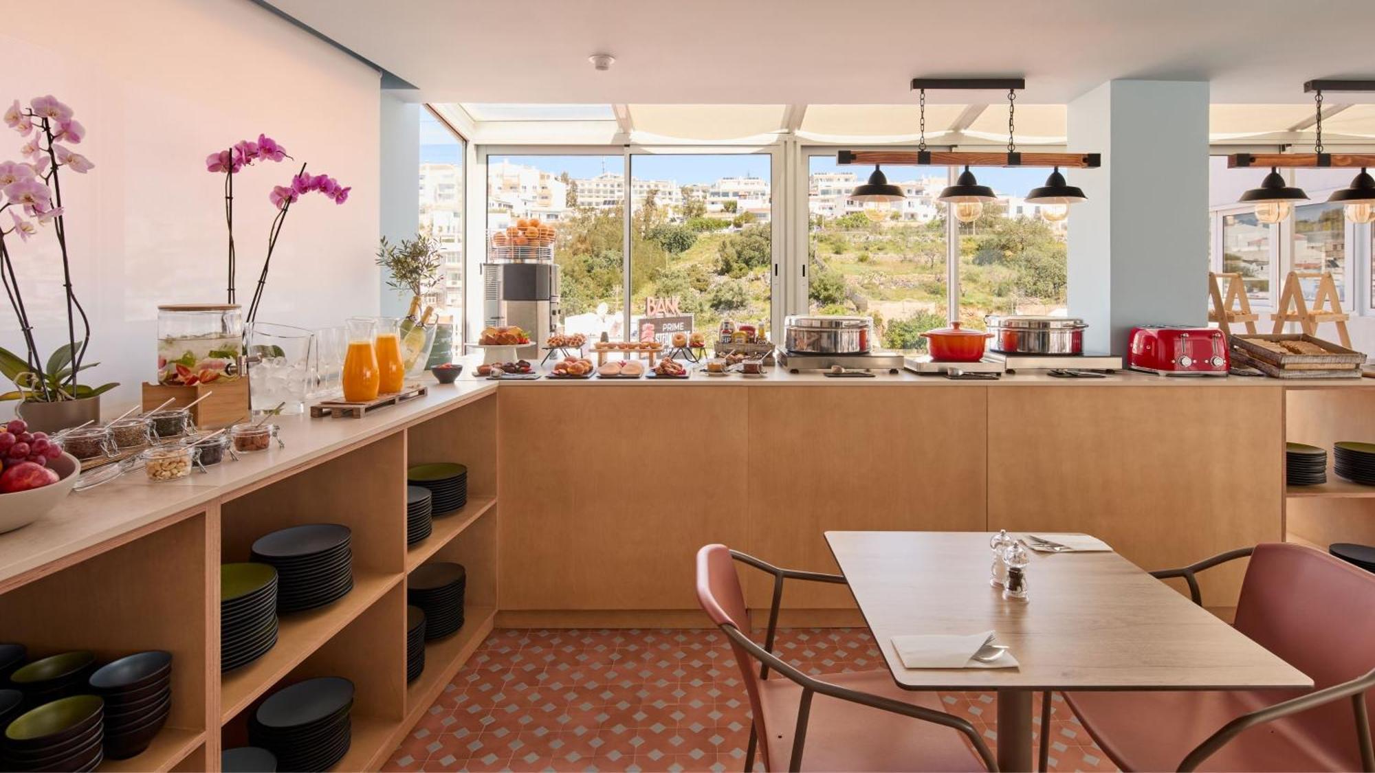 Hotel Indigo Albufeira By Ihg (Adults Only) Exterior photo